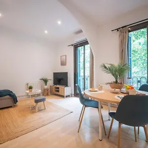 Apartment Stylish Diagonal